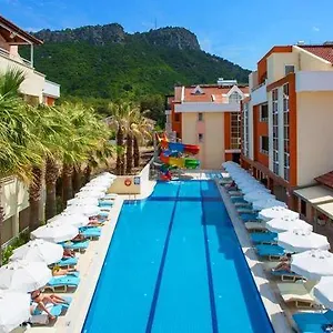 Отель Lavia Kemer